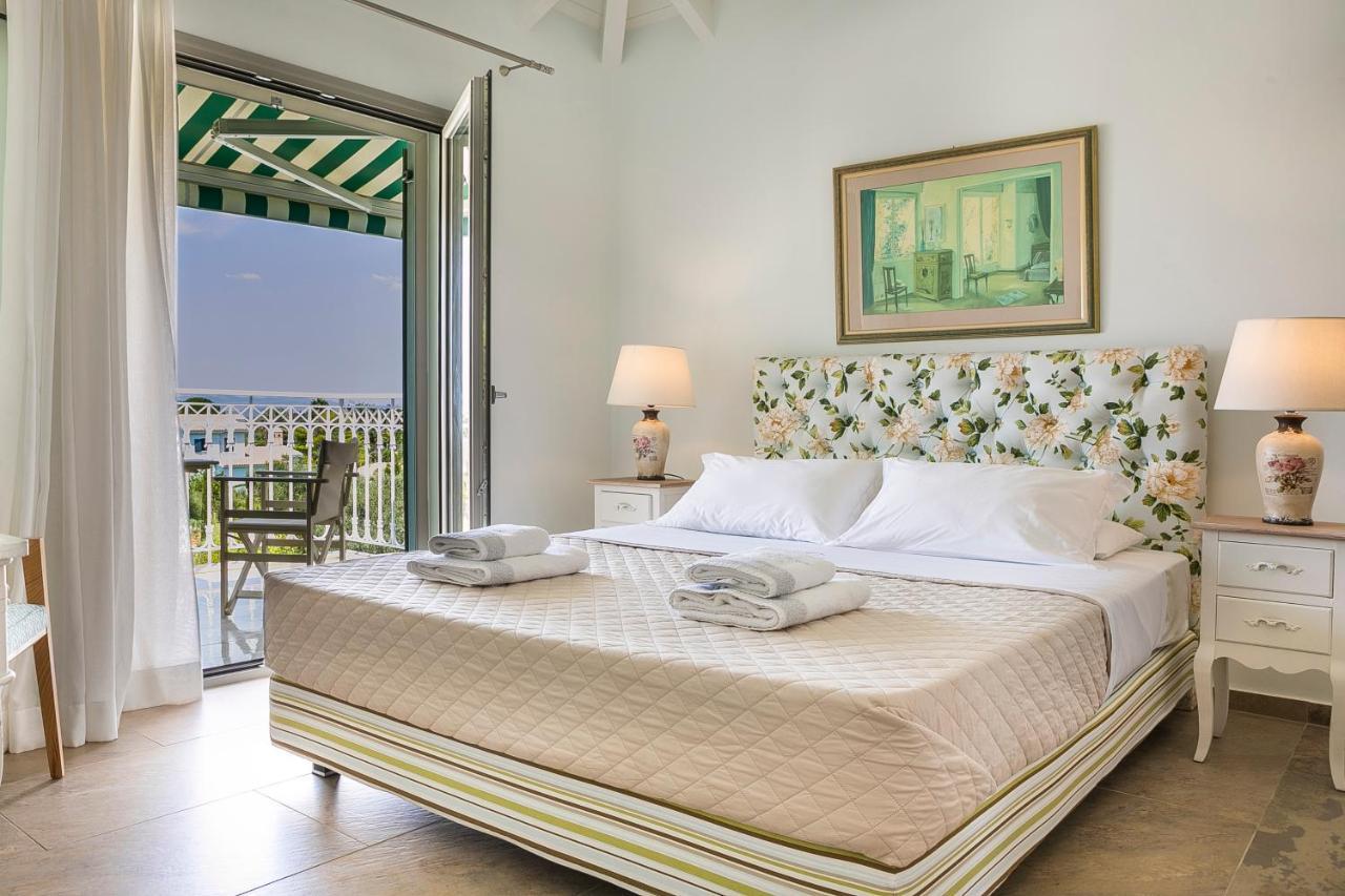 Afrodite Luxury Villa Svoronata Esterno foto